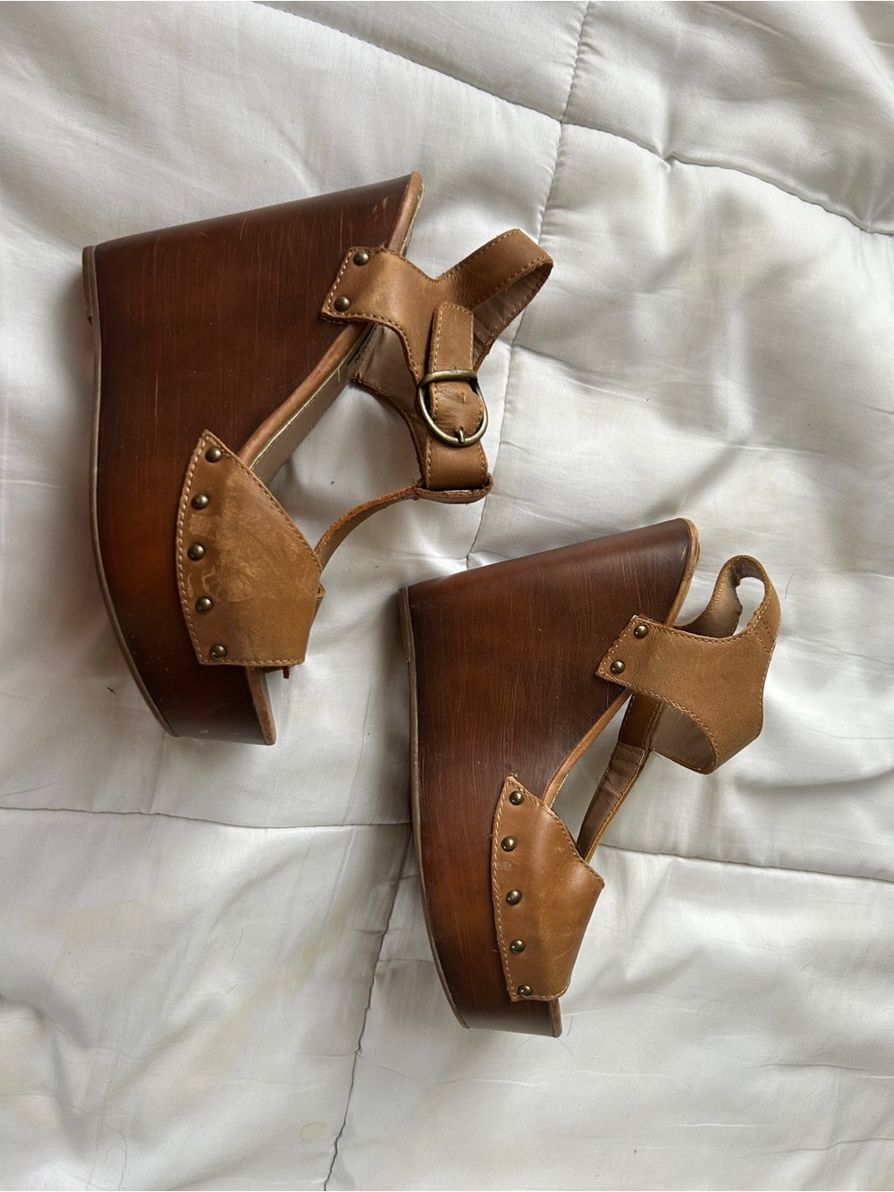 Steve Madden Tan Leather Platform Wedge Sandals with Stud Accents